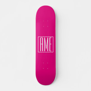 3 Beginletters Monogram Wit Op Heet Roze Persoonlijk Skateboard