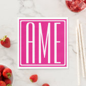 3 Beginletters Monogram | Wit Op Heet Roze Servet (Insitu)
