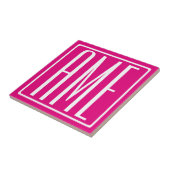 3 Beginletters Monogram | Wit Op Heet Roze Tegeltje (Zijkant)