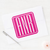 3 Beginletters Monogram | Wit Op Heet Roze Vierkante Sticker (Envelop)