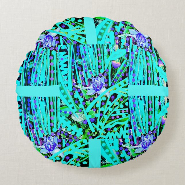 3 Blue Heart Moons & Wonder Blue Roos rond kussen (Voorkant)