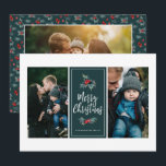 3 Foto van Elegant Holly | Kerstgroen Feestdagenkaart<br><div class="desc">Deze stijlvolle kerstfotokaarten zijn voorzien van drie fotosjablonen: twee aan de voorkant en één aan de achterkant. Het centrum van het kleurenblok op de voorzijde kan aan om het even welke kleur worden aangepast u zou willen. Ontwerpelementen zijn moderne typografie, "pretkerst" en twee holly bessen en bladeren. De rug van...</div>