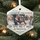 3 Foto voor het eerst gehuwde kerstPassen getrouwd Glas Ornament<br><div class="desc">Viel een vrolijke 1e vakantie als een nieuwe dag met een aangepast 3 fotocollage "Ons eerste gehuwde Kerstfeest" zeshoekig ornament van glas. Afbeeldingen en formuleringen op deze sjabloon zijn eenvoudig te personaliseren. (AFBEELDING PLACEMENT TIP: Een gemakkelijke manier om een foto precies te centreren hoe u wilt is het te bebouwen...</div>
