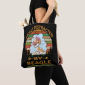 3 Gemakkelijk afgeleid door Beagle Tote Bag (Dichtbij)