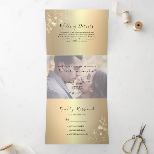 3-in-1 Gold Photo Wedding Tri-Fold Uitnodiging (Binnen)