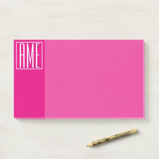 3 Initialen Monogram | Wit op warmroze Post-it® Notes (Op bureau)