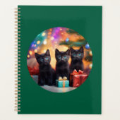 3 Jonge Zwarte Kittens met Blauwe Ogen Kerst Scene Planner (Voorkant)