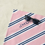 3-Letter Monogram roze en blauwe strepen Strandlaken<br><div class="desc">Moderne en stijlvolle monogram en strepen patroonontwerp.</div>