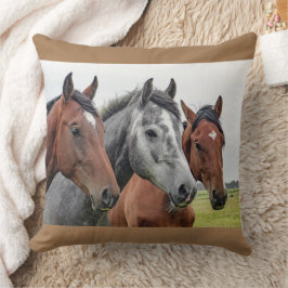 3 Paardenhoofden Equestrians Made VS Kussen