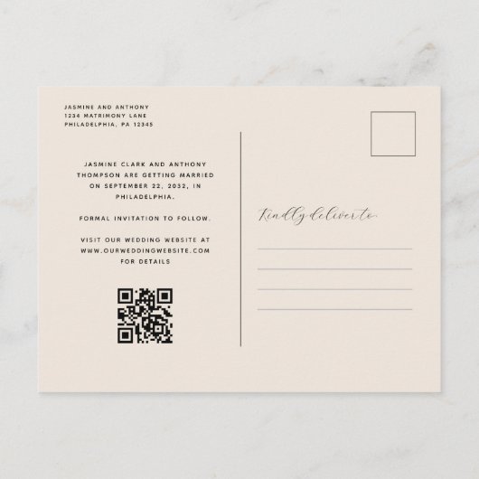 3-Photo Collage QR Code Beige Bewaar de datum Briefkaart (Achterkant)