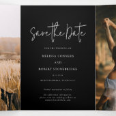 3 Photo Script Wedding Sla de datum op Drieluik Aankondiging (Binnenkant midden)