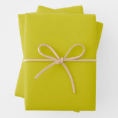 3 Sheets of Gift Wrap in Yellow Inpakpapier Vel (In situ)