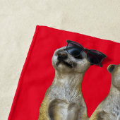 3 Staande Meerkats Thunder_Cove Strandlaken (In situ)