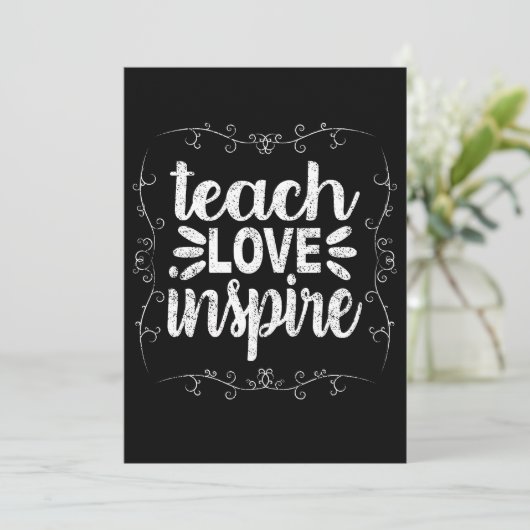 3- Teach Love Inspire Shirt, Retro  leraar Bedankkaart (Staand voorkant)