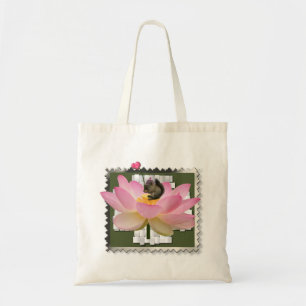 3D omlijst Adorable Baby Eekhoorn Op Bloem Tote Bag