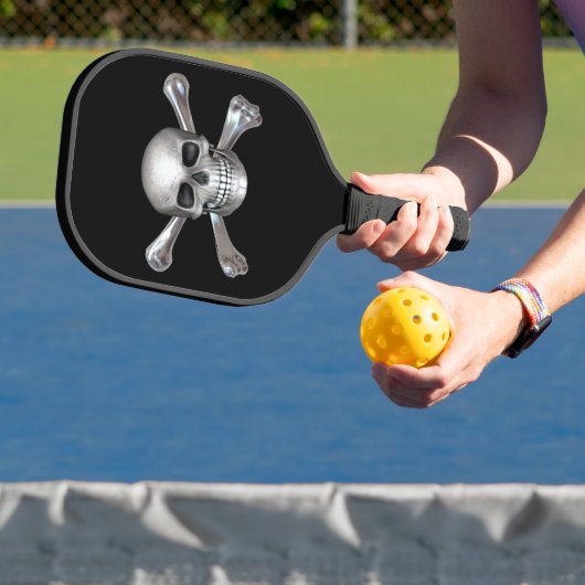 3D Silver Metal Skull en Crossbones Pickleball Paddle (Insitu)