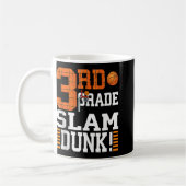 3e klas Kinder eerste dag van schoolslam Dunk Bask Koffiemok (Links)
