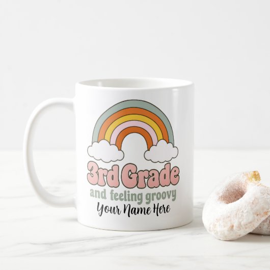 3e klas squad boho regenboog groovy retro koffiemok (Met donut)