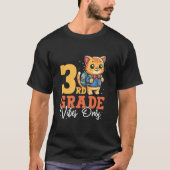 3e klas vibes alleen Schattigee kattenschool Funny T-shirt (Voorkant)