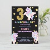 3e Rainbow Unicorn Verjaardag Uitnodigingen Vliege (Staand voorkant)