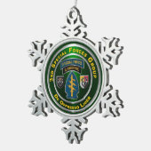 3e speciale operationele groep tin sneeuwvlok ornament (Rechts)