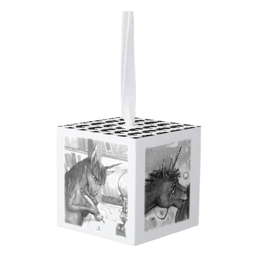 3e Tekenbalk van Unicorn Kubus Ornament (Achter hoekig)