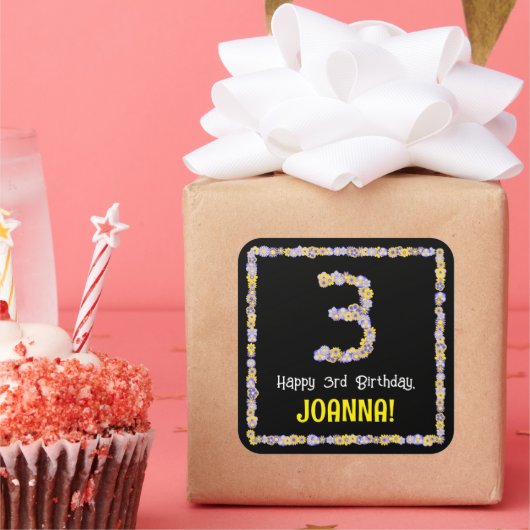 3e verjaardag: Floral Flowers Number, Custom Name Vierkante Sticker (Feest)