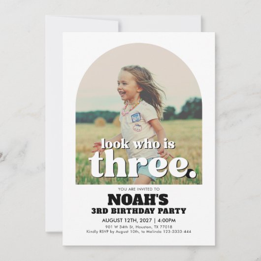 3e verjaardag uitnodiging Kijk wie er drie is (Voorkant)