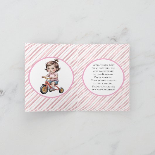 3e. Verjaardag van het meisje op een driewielers f Kaart (Binnen)