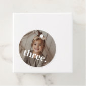 3e verjaardagsfoto - drie bedankjes labels (In situ)