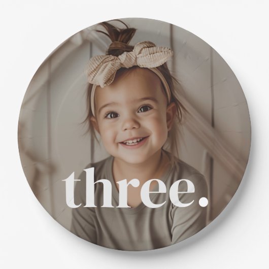 3e verjaardagsfoto - drie papieren bordje (Voorkant)