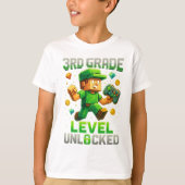 3rd Grade Level Unlocked Gamer T-Shirt – Pixel Vid (Voorkant)