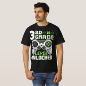 3rd Grade Level Unlocked Video Game Back to School T-shirt (Voorkant volledig)