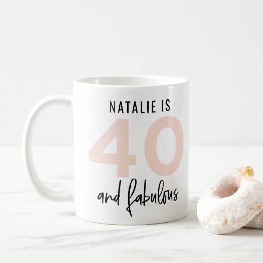 40 en een fantastisch vet tekenfilmcadeau koffiemok (Met donut)