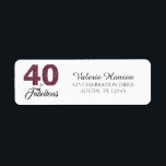 40 en Fabulous 40th Birthday Return Address Label<br><div class="desc">40 en Fabulous 40th Birthday Address Label. De woorden "40 en Fabulous" in de paarse glitter en zwart van de Bourgogne worden met behulp van populaire typografie geplaatst. De bijbehorende producten zoals een uitnodigingskaart,  postzegel en envelop zijn beschikbaar in onze winkel. Ook beschikbaar in andere kleuren.</div>