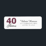 40 en Fabulous 40th Birthday Return Address Label<br><div class="desc">40 en Fabulous 40th Birthday Address Label. De woorden "40 en Fabulous" in de paarse glitter en zwart van de Bourgogne worden met behulp van populaire typografie geplaatst. De bijbehorende producten zoals een uitnodigingskaart,  postzegel en envelop zijn beschikbaar in onze winkel. Ook beschikbaar in andere kleuren.</div>