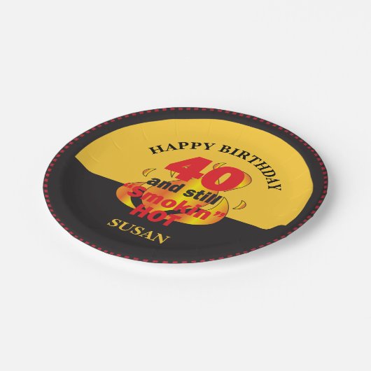 40 en nog steeds rokin Hot | 40e verjaardag Papieren Bordje (Gekanteld)