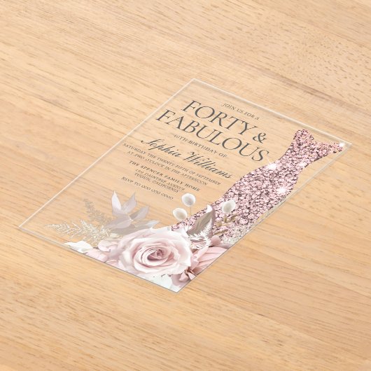 40 & Fab Blush Bloemen Jurk 40ste Verjaardag Party Acryl Uitnodigingen (Laagn)