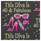 40 JAAR OUD EN EEN FABULOUS DIVA STOF (Close Up)