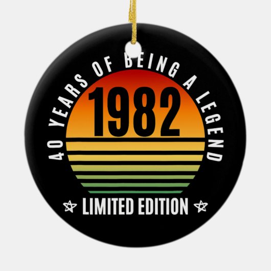 40 jaar oude cadeauretro 1982 Limited Edition 40th Keramisch Ornament (Achterkant)
