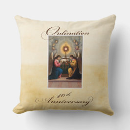 40-jarig priesterjubileum engelen bij het altaar kussen