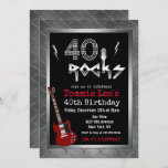 40 Rocks Rockstar gitaar 40e verjaardag uitnodigin Kaart<br><div class="desc">40 Rocks Rockstar elektrische gitaar Metallic zilver Glitter 40e Verrassing Verjaardag Uitnodiging</div>