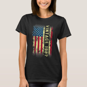 40 Year Old Gifts Vintage 1982 American Flag 40th T-shirt