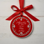 40e bruiloft Jubileum rode foto Keepsake Ornament<br><div class="desc">Geef mama en papa een aandenken om te dienen als een dagelijkse herinnering aan deze belangrijke huwelijksmijlpaal. Deze 40e huwelijksverjaardag rode damast en faux diamonds ontwerp is uniek geschikt voor deze gelegenheid. Voeg gewoon details en namen en foto's toe aan creëer, een aandenken dat ze de komende jaren kunnen koesteren....</div>