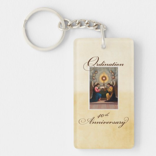 40e Ordination Jubileum Angels at Altar Sleutelhanger (Voorkant)
