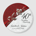 40e Ruby Floral Wedding Jubileum Keepslag Magneet<br><div class="desc">🥇EEN ORIGINEEL AUTEURSRECHTELIJK ONTWERP VAN Donna Siegrist ALLEEN BESCHIKBAAR OP ZAZZLE! 40th Ruby Floral Wedding Jubileum Keepsake Design klaar voor u om te personaliseren. Dit ontwerp werkt goed voor andere gelegenheden zoals een verjaardag, jaren van dienst, afstuderen, of enkel het toevoegen van een citaat... maak het van u. Indien nodig...</div>