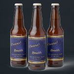 40e verjaardag donkerblauwe goudkaasmakerij bier etiket<br><div class="desc">Een 40e verjaardag voor hem, jongen, man in donkerblauwe, marineblauwe achtergrond. De blauwe kleur is ongelijk. Met een gouden lijst en gouden confetti sprinkle, gouden gekleurde letters. Tekst: Cheers! Pas een naam aan en voeg er gouden letters aan toe. De naam wordt geschreven met een modern handgeschreven stijlmanuscript met letters....</div>