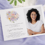 40e Verjaardag Feest Bloem Boeket Foto Verrassing Kaart<br><div class="desc">Een sierlijk waterverf bloemenboeket van  bloemetjes siert de top van deze 40e verjaardagsuitnodiging. De zachte pastelbloemen zijn geaccentueerd met moderne lijnkunst. De naam van de verjaardagsfeestster is geschreven in een modern,  eenvoudig script. Er zijn bijpassende borden en feestdecoraties beschikbaar.</div>