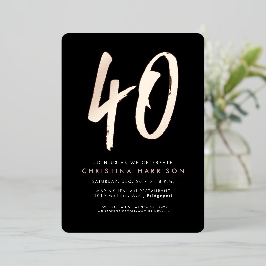 40e verjaardag moderne gedurfde roos zwart folie uitnodiging (Staand Voorkant)
