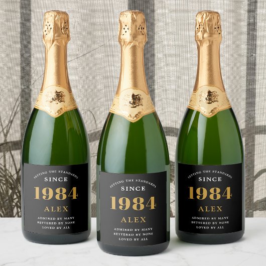 40e Verjaardag Naam 1984 Zwart Goud Elegant Chic Sparkling Wijnetiket